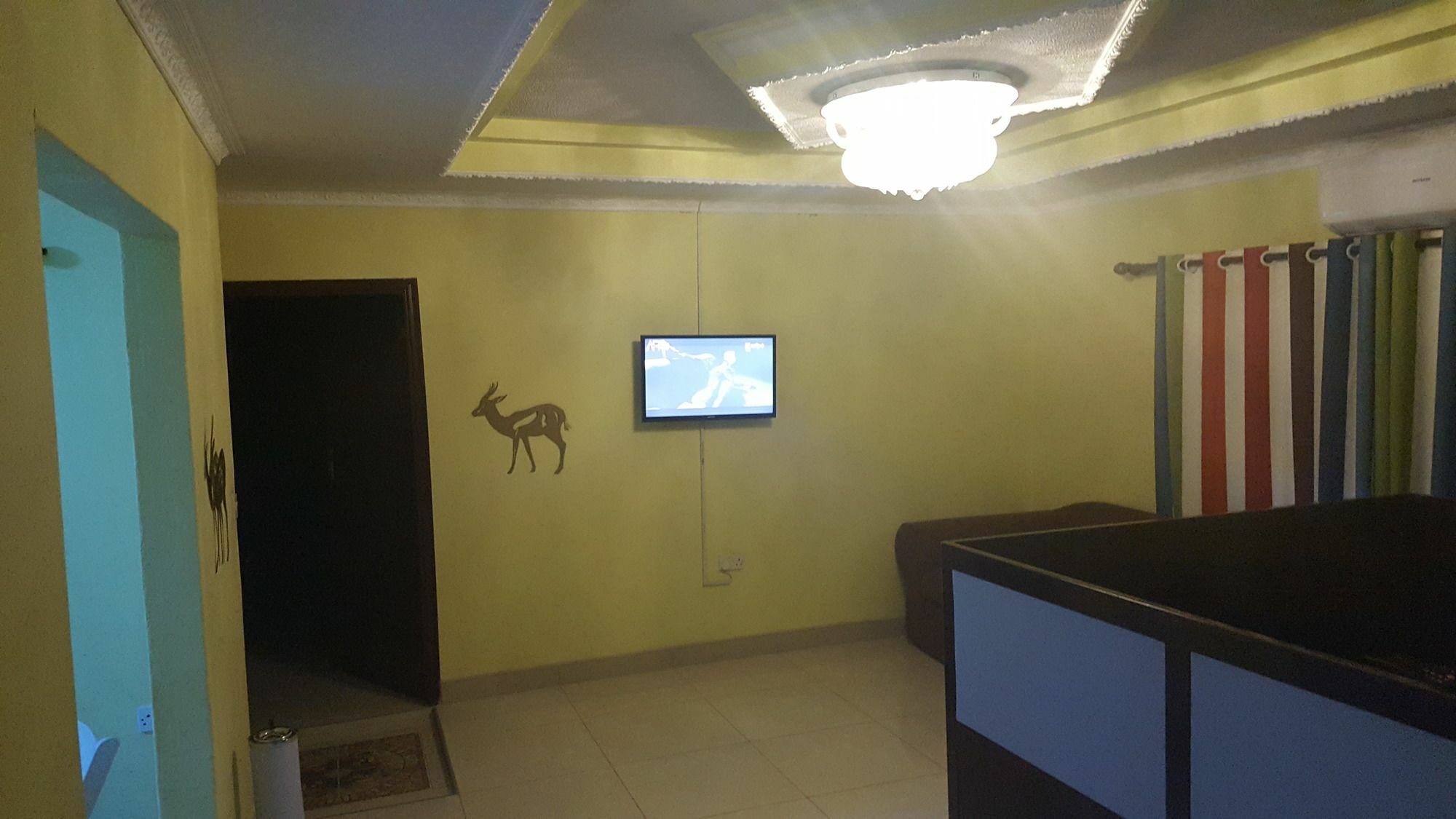 Mathlyn Guest House Francistown Exterior photo